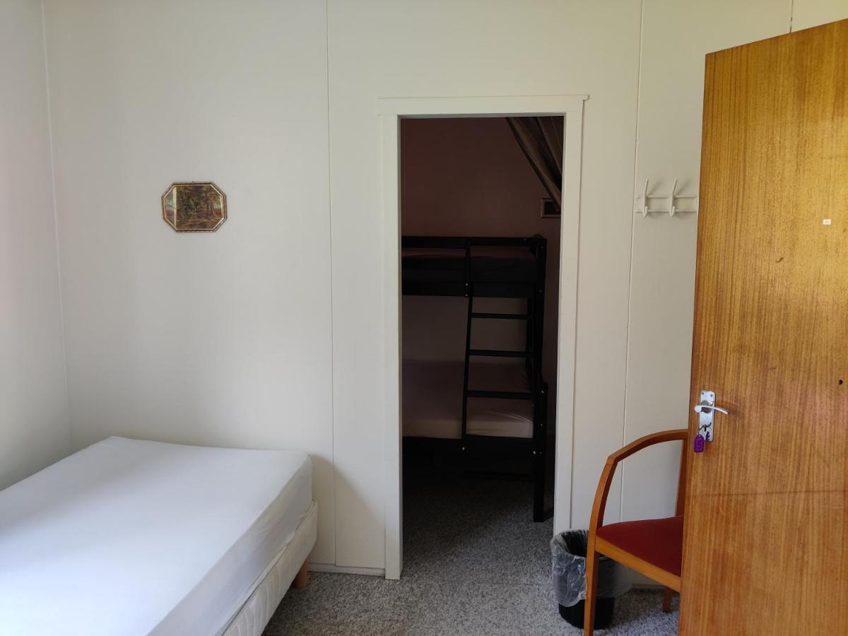 Sólbrekka Guesthouse Mjoifjorthur Eksteriør bilde